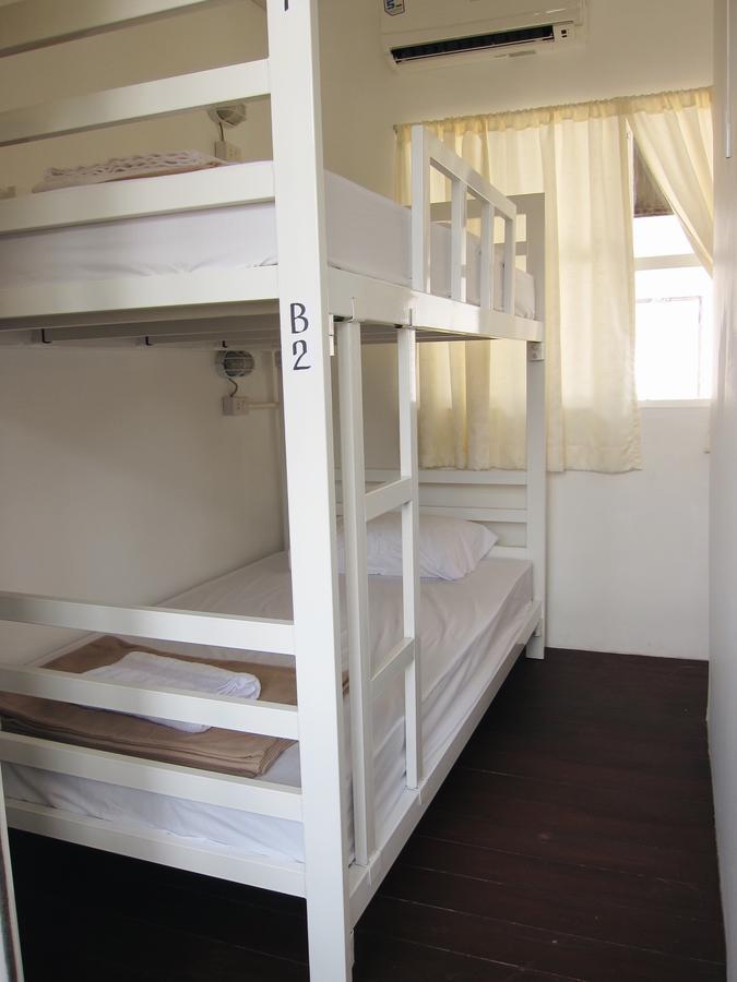Hostel Baan Nai Trok Bangkok Zewnętrze zdjęcie
